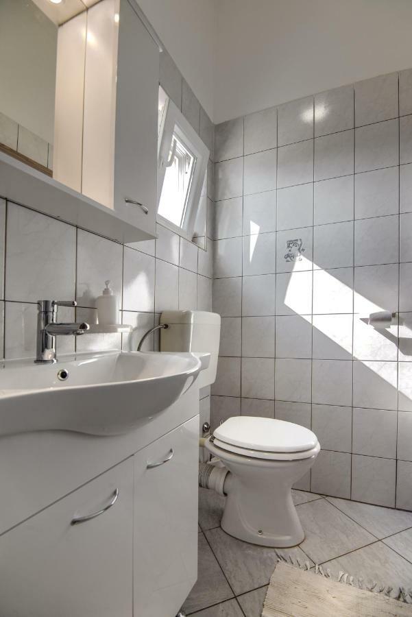 Apartment Mladenka プーラ エクステリア 写真